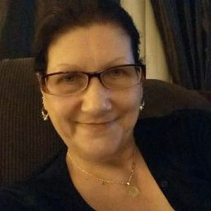 Meet your Posher, Ellen